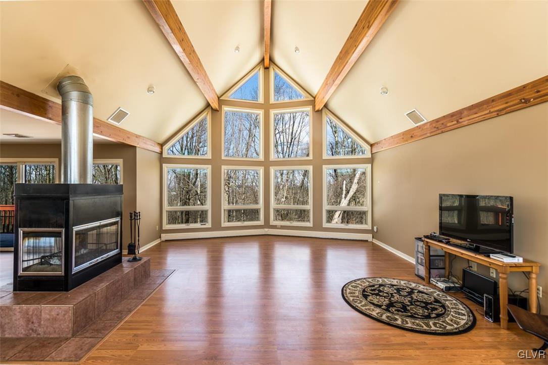 4991 Shimerville Road Emmaus, PA 18049 - Photo 4 of 23 Gallery Image 4