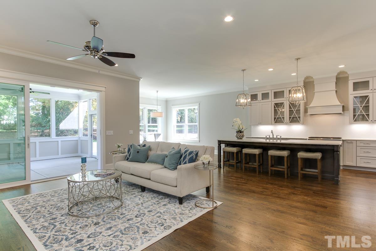 642 Manchester Drive Raleigh, NC 27609 - Photo 7 of 24