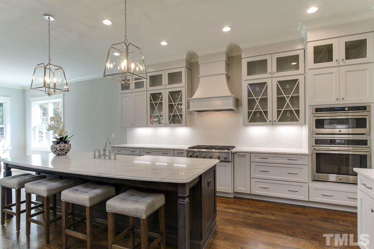642 Manchester Drive Raleigh, NC 27609 - Photo 8 of 24
