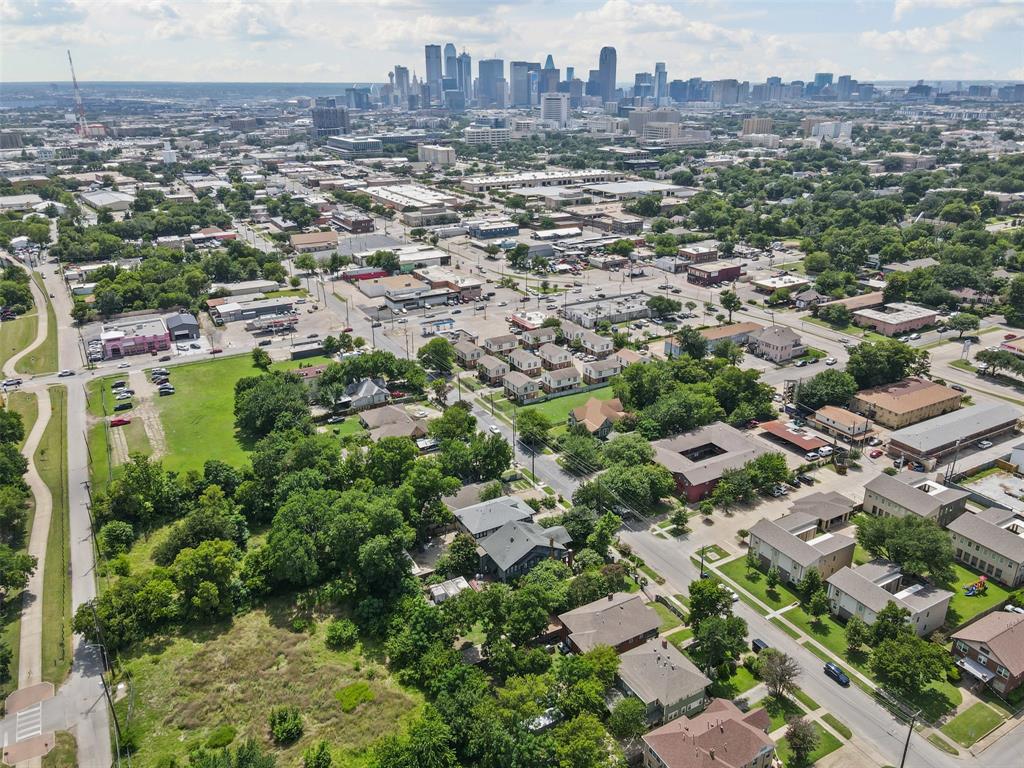 4606 East Side Avenue Dallas, TX 75226 - Photo 37 of 38 an aerial view of multiple house