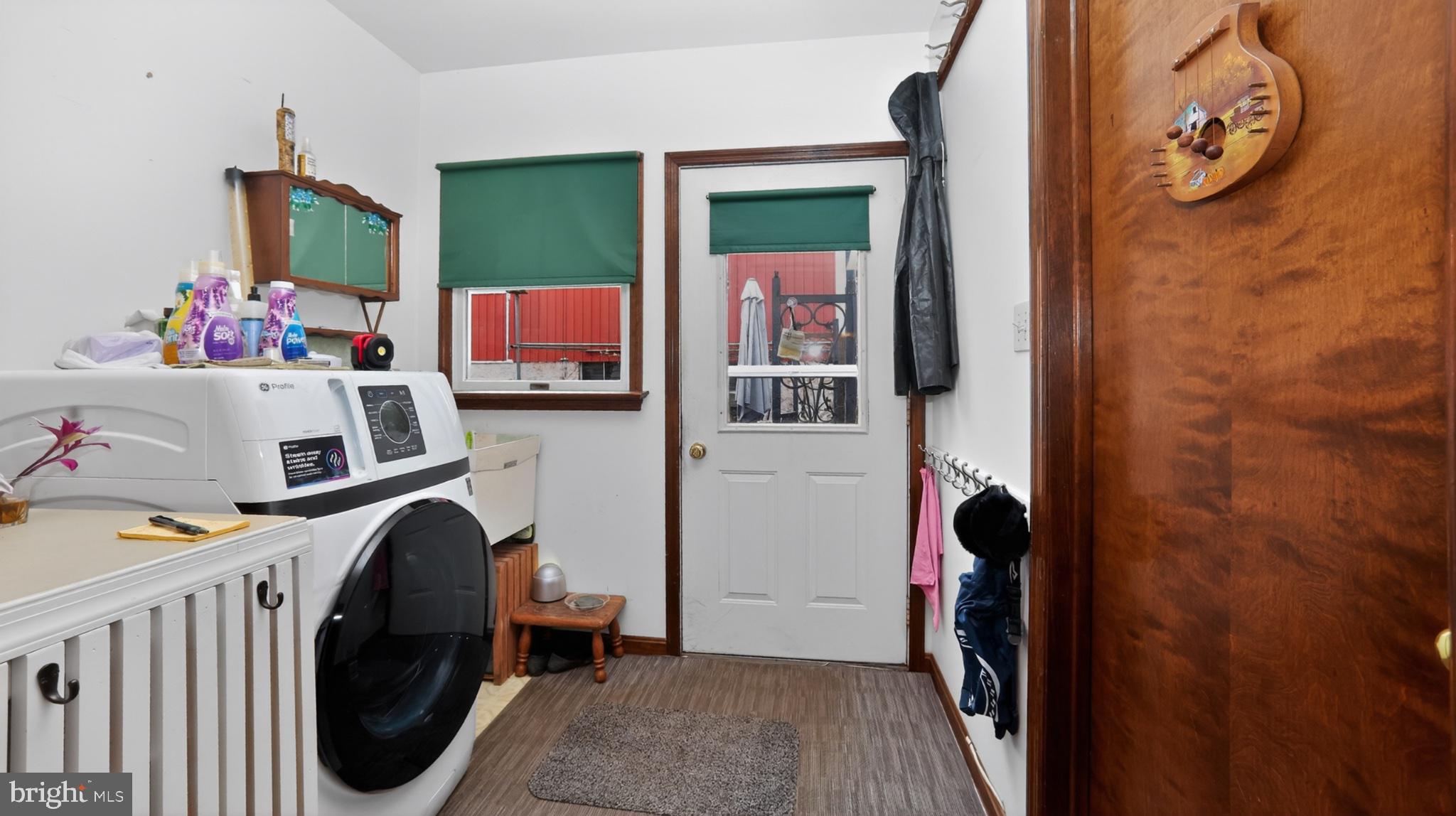 40 Queen Road Intercourse, PA 17529 - Photo 45 of 58 a utility room with dryer and washer
