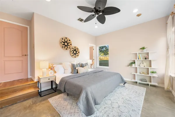 $1,150,000 | 245 Country Lane, McDade, TX 78650