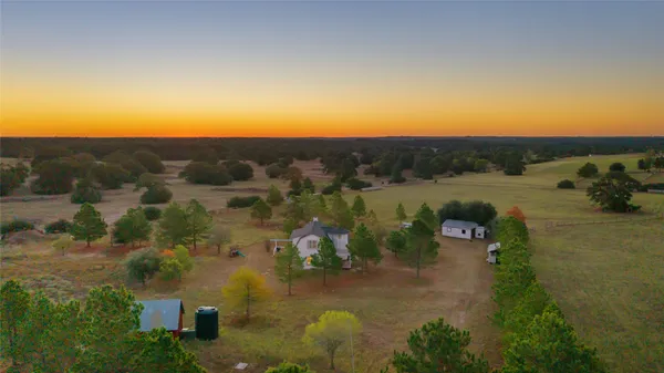 $1,150,000 | 245 Country Lane, McDade, TX 78650