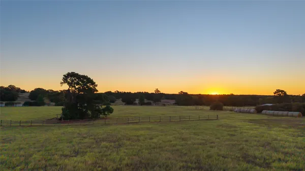 $1,150,000 | 245 Country Lane, McDade, TX 78650