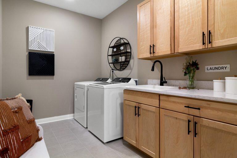 10430 California Street Crown Point, IN 46307 - Photo 2 of 21 768x512