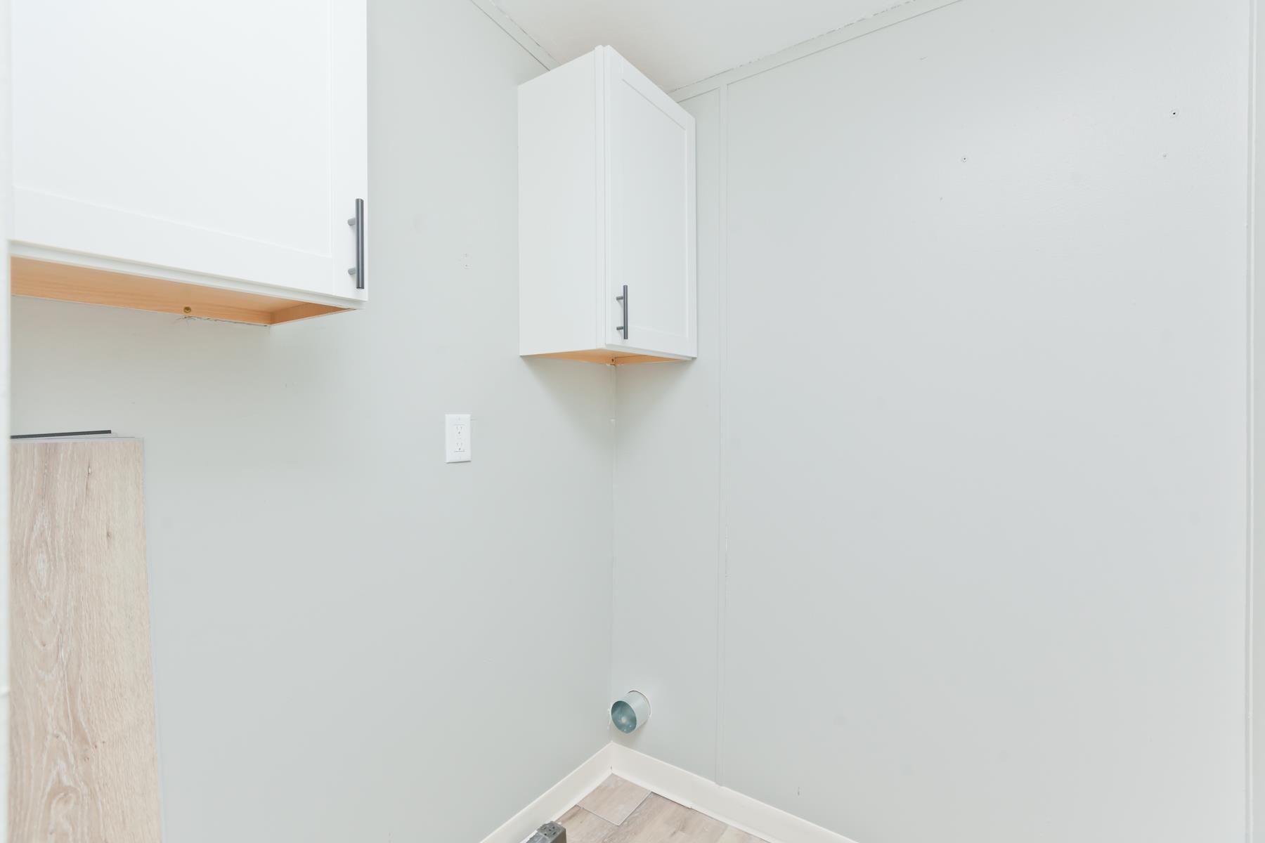 3066 Cardinal Court Grand Junction, CO 81504 - Photo 26 of 41 a bathroom with a shower