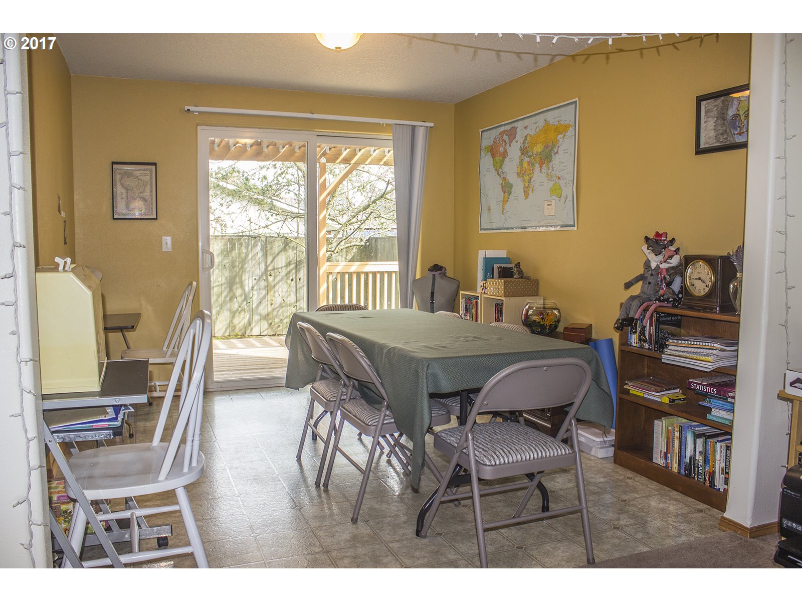 612 Villa Road Newberg, OR 97132 - Photo 4 of 14 Dining Room