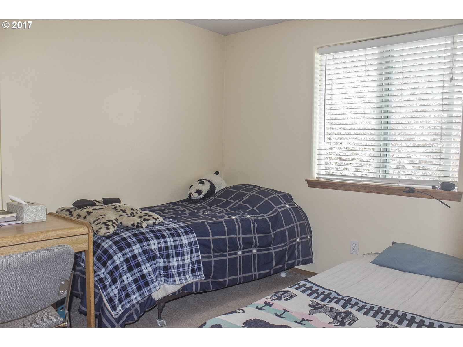 612 Villa Road Newberg, OR 97132 - Photo 9 of 14 Bedroom