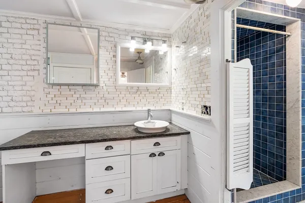 $550,000 | 20 School Street, Rehoboth, MA 02769