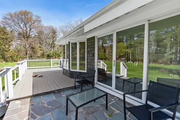 $550,000 | 20 School Street, Rehoboth, MA 02769