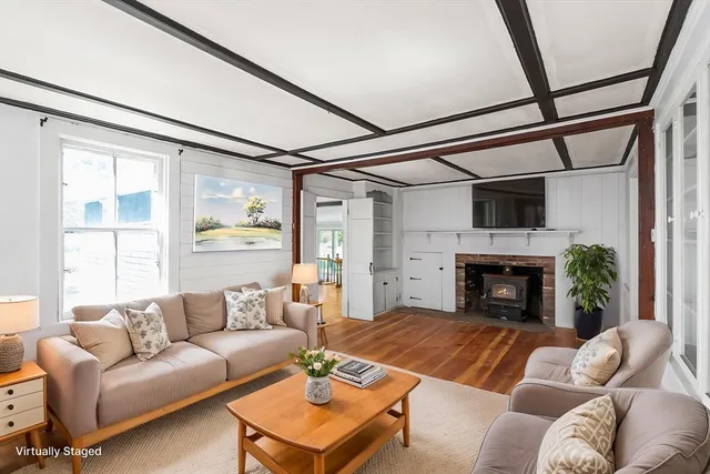 $550,000 | 20 School Street, Rehoboth, MA 02769