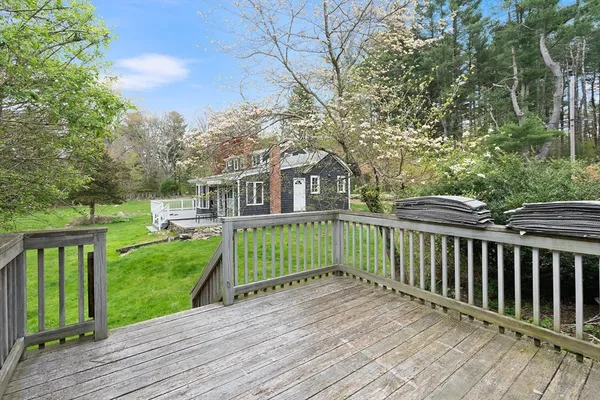 $550,000 | 20 School Street, Rehoboth, MA 02769