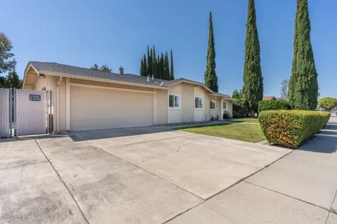 $530,000 | 677 Hacienda Avenue, Manteca, CA 95336