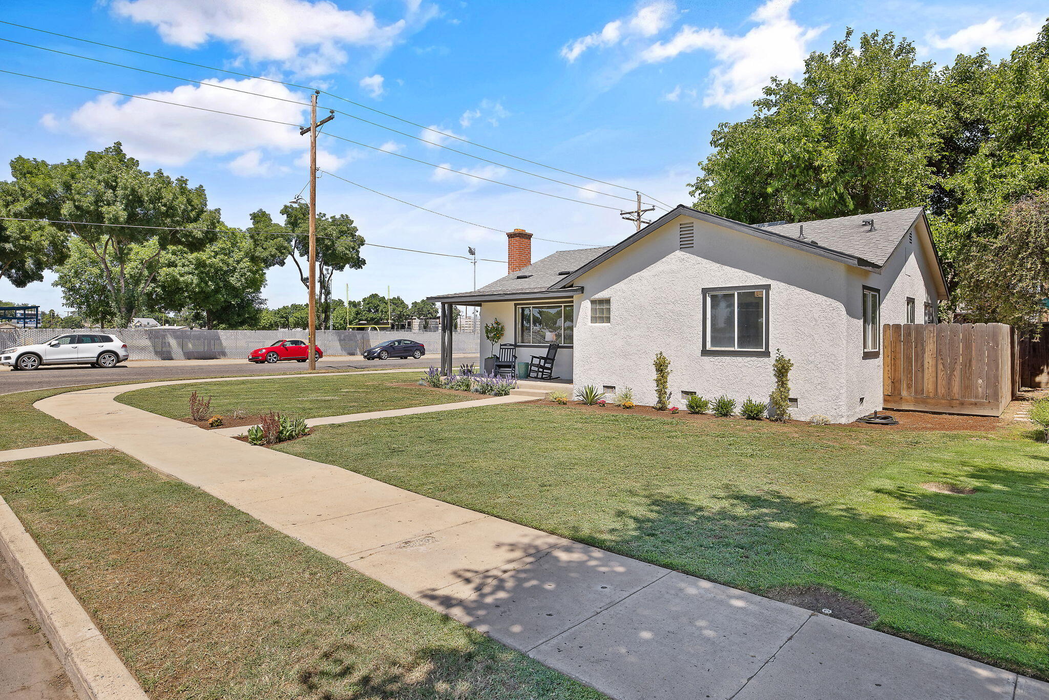301 Lenox Avenue Exeter, CA 93221 - Photo 2 of 41 2-web-or-mls-713A7602