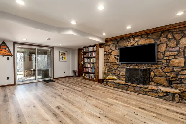 $849,900 | 1425 Skyline Drive, Cobden, IL 62920