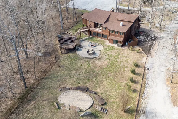 $849,900 | 1425 Skyline Drive, Cobden, IL 62920