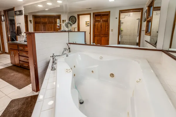 $849,900 | 1425 Skyline Drive, Cobden, IL 62920