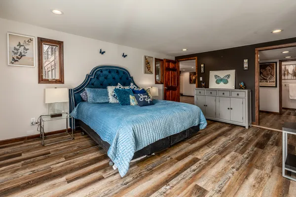 $849,900 | 1425 Skyline Drive, Cobden, IL 62920