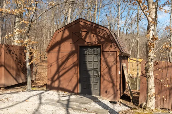 $849,900 | 1425 Skyline Drive, Cobden, IL 62920