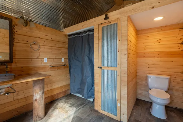 $849,900 | 1425 Skyline Drive, Cobden, IL 62920