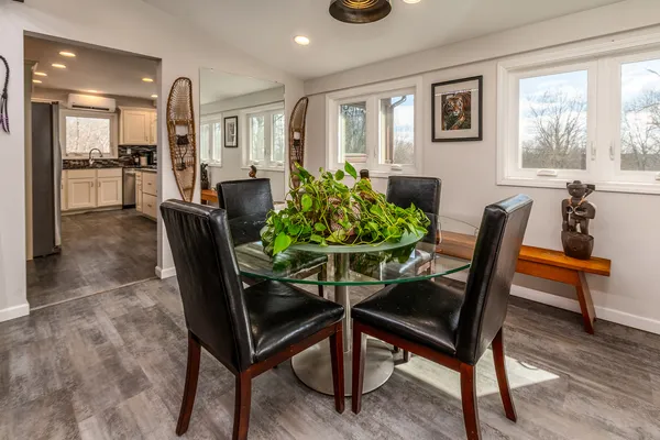 $849,900 | 1425 Skyline Drive, Cobden, IL 62920