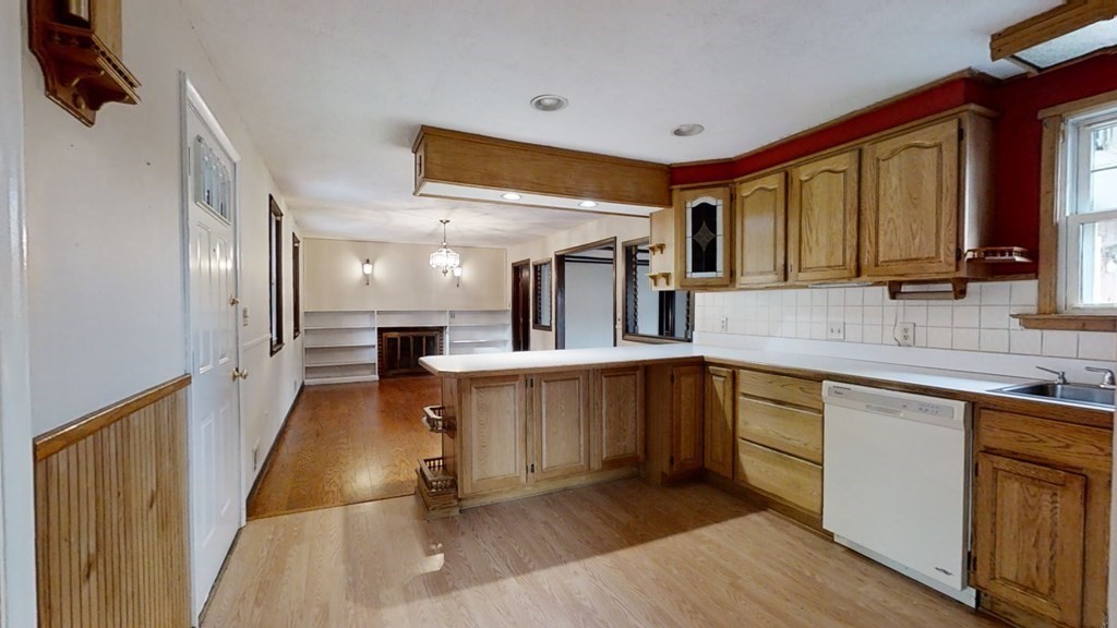 1121 Edgell Road Framingham, MA 01701 - Photo 3 of 28 Gallery Image 3