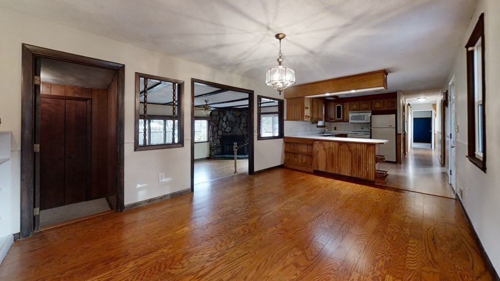 1121 Edgell Road Framingham, MA 01701 - Photo 5 of 28 Gallery Image 5