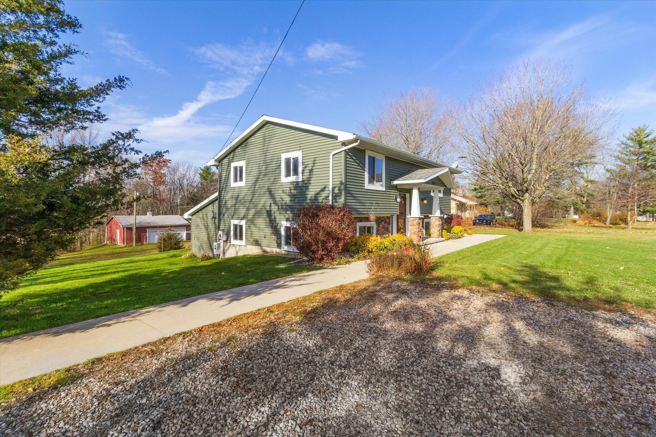 7090 Maynard Road Portland, MI 48875 - Photo 4 of 48 04-7090-Maynard-Rd-Portland-MI-48875-Win