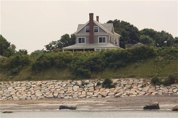 8 Summit Avenue Hull, MA 02045 - Photo 4 of 30 a front view of a house with a yard