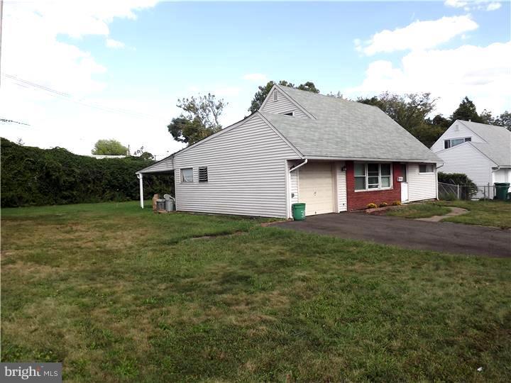 130 Plumtree Road Levittown, PA 19056 - Photo 22 of 23 Side Yard