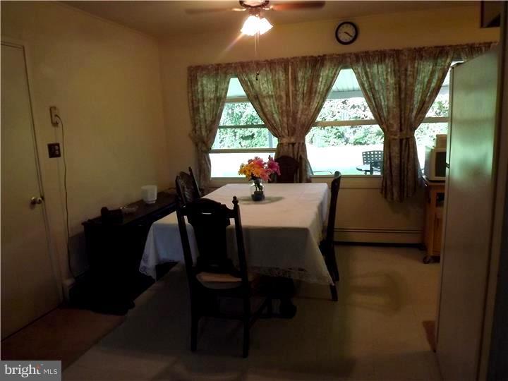 130 Plumtree Road Levittown, PA 19056 - Photo 5 of 23 Dining Room