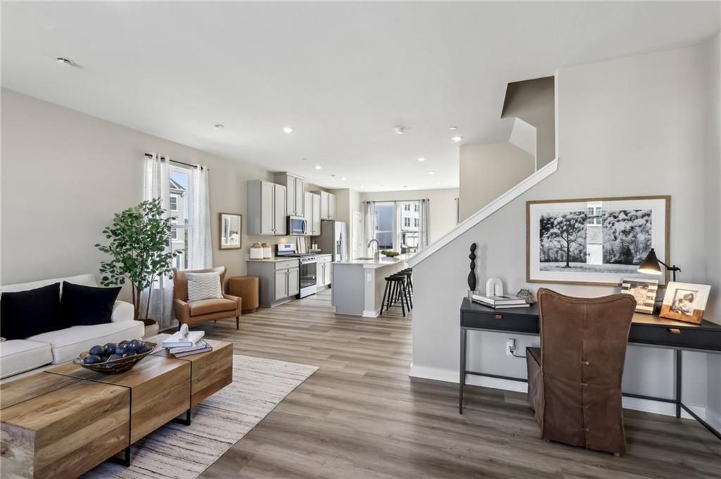 136 River Ridge Drive Coraopolis, PA 15108 - Photo 8 of 28 a living room with furniture and wooden floor