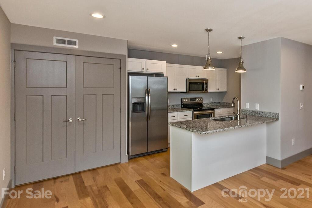 174 Reed Street Asheville, NC 28803 - Photo 12 of 35 Gallery Image 12