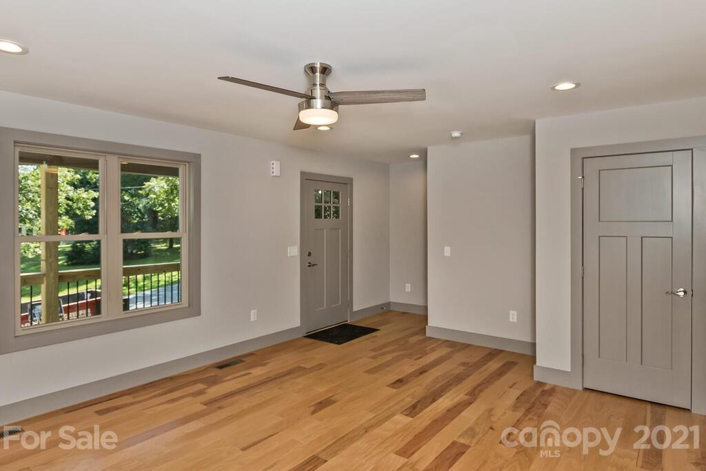 174 Reed Street Asheville, NC 28803 - Photo 7 of 35 Gallery Image 7