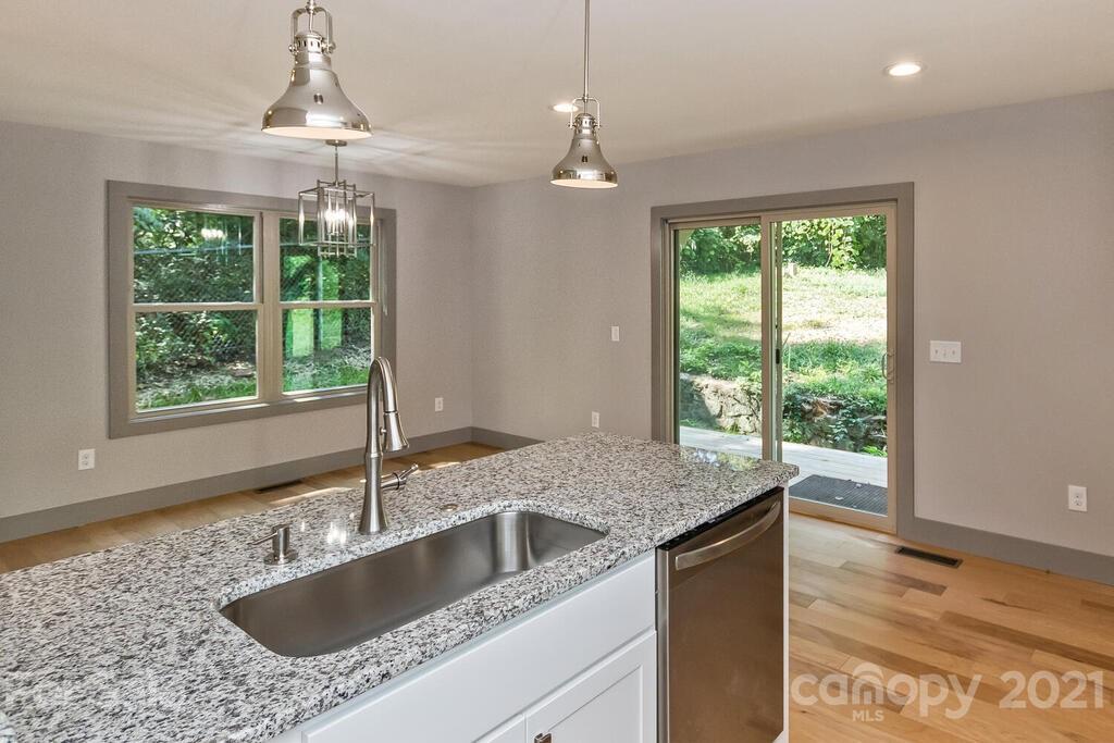 174 Reed Street Asheville, NC 28803 - Photo 10 of 35 Gallery Image 10