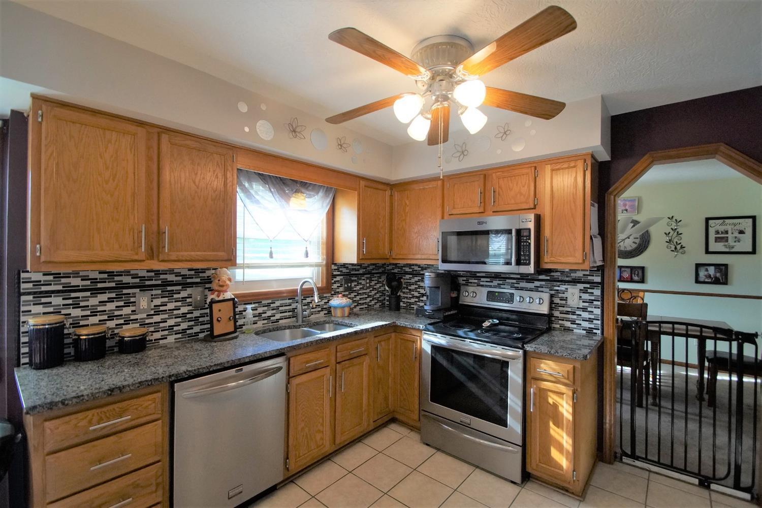 7368 Vinnedge Road Hamilton, OH 45011 - Photo 3 of 17