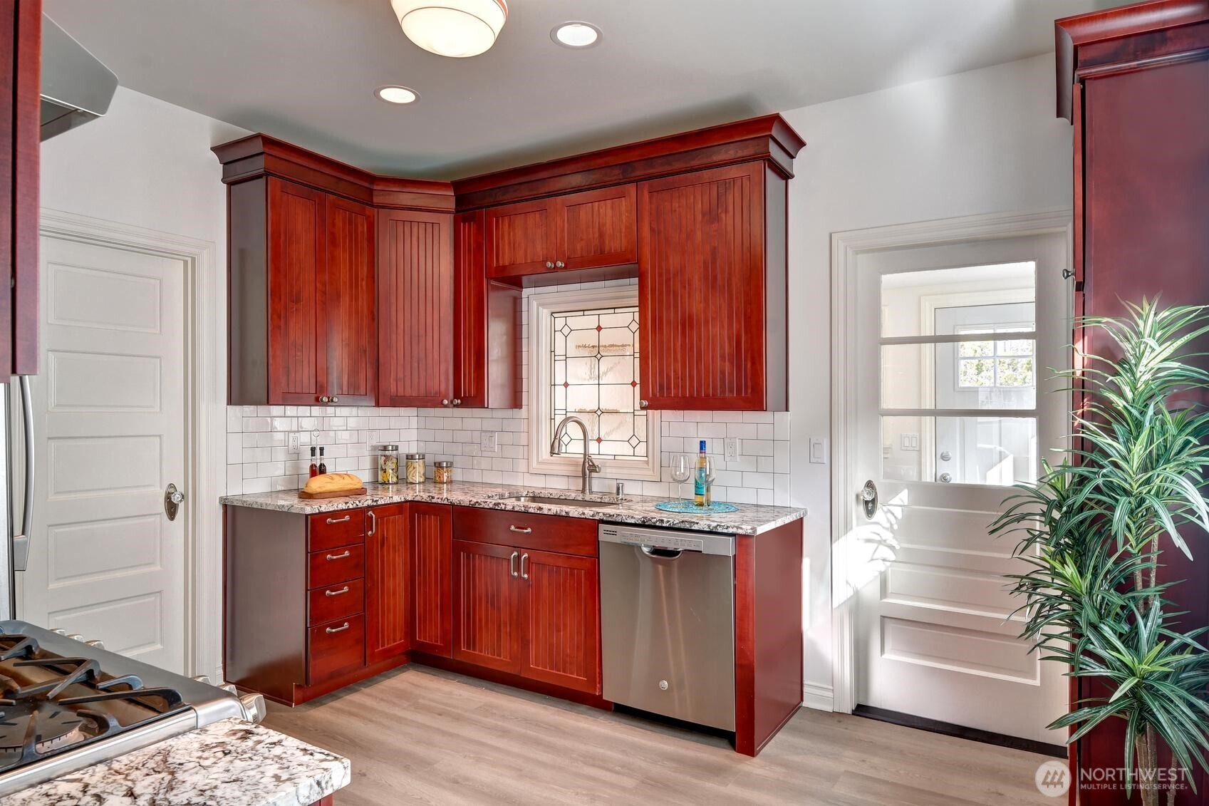 2608 South Grand Street Seattle, WA 98144 - Photo 12 of 35