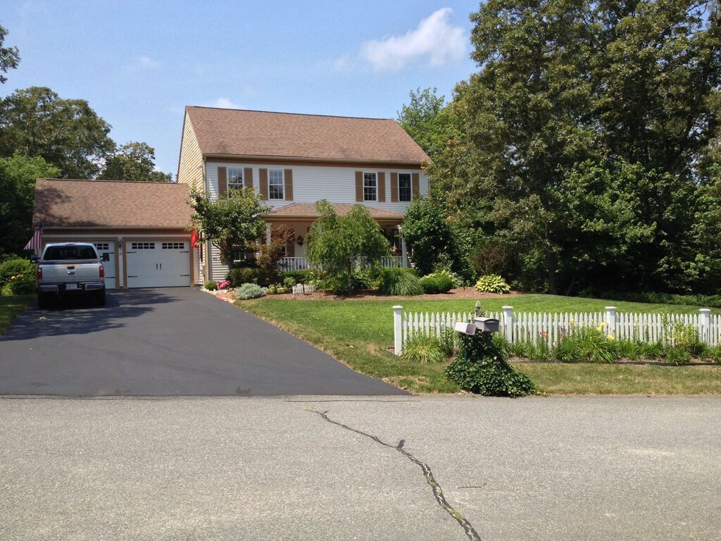 35 Field Stone Road Barnstable, MA 02668 - Photo 8 of 15 Gallery Image 8