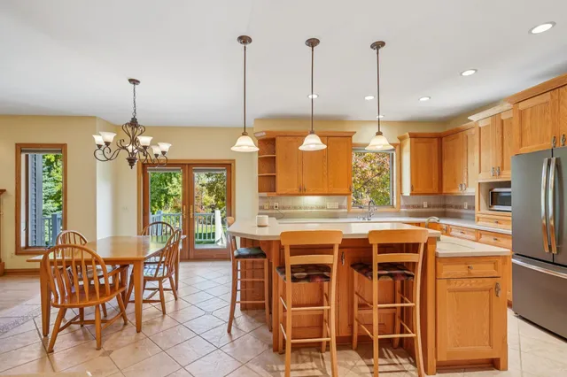 $875,000 | 1610 Monticello Lane, Waunakee, WI 53597