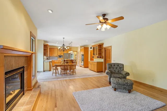 $875,000 | 1610 Monticello Lane, Waunakee, WI 53597