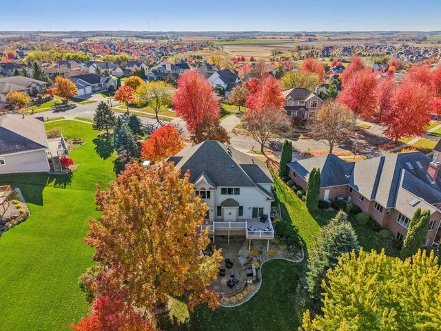 $875,000 | 1610 Monticello Lane, Waunakee, WI 53597
