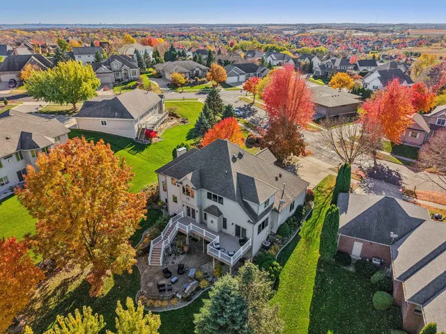 $875,000 | 1610 Monticello Lane, Waunakee, WI 53597