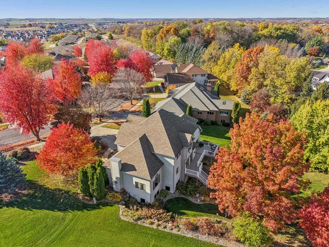 $875,000 | 1610 Monticello Lane, Waunakee, WI 53597