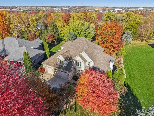 $875,000 | 1610 Monticello Lane, Waunakee, WI 53597