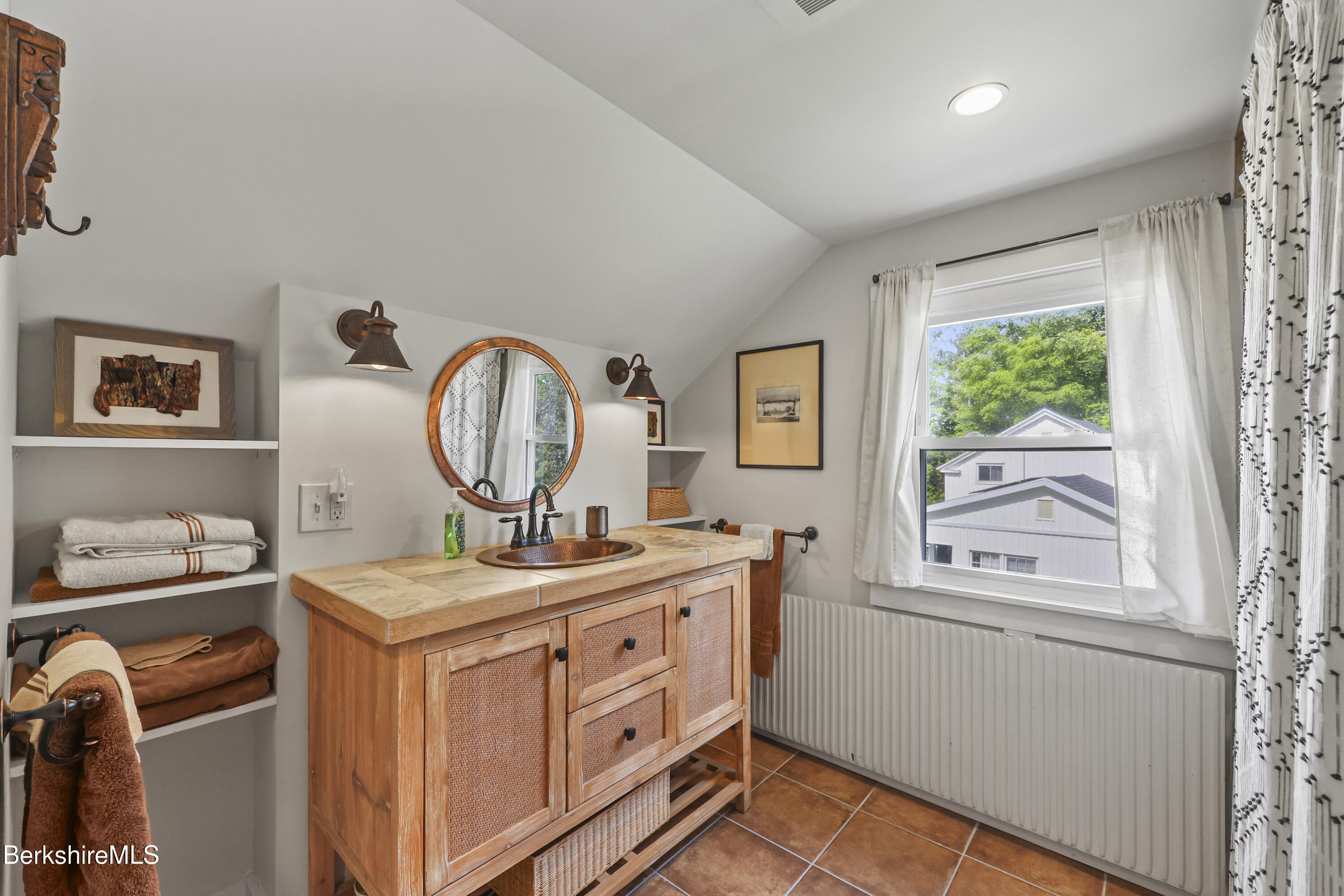 359 New Lenox Road Lenox, MA 01240 - Photo 29 of 45 primary bath