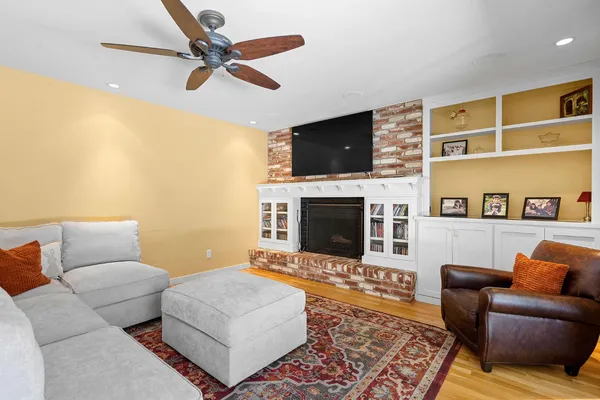 $1,100,000 | 1548 Barnett Circle, Carmichael, CA 95608