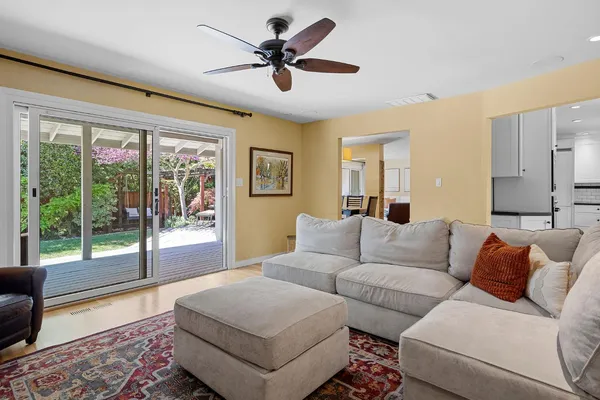 $1,100,000 | 1548 Barnett Circle, Carmichael, CA 95608