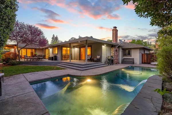 $1,100,000 | 1548 Barnett Circle, Carmichael, CA 95608