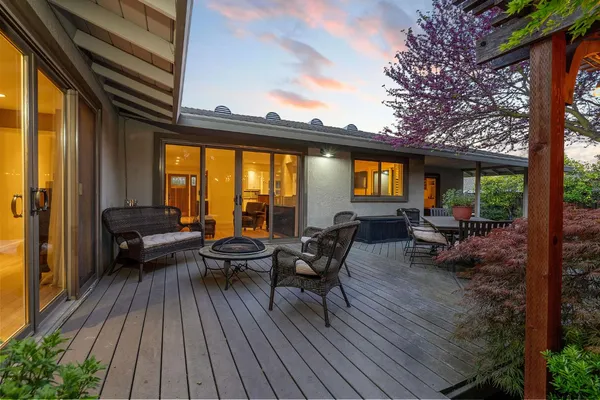 $1,100,000 | 1548 Barnett Circle, Carmichael, CA 95608