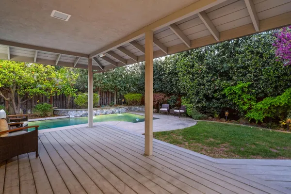 $1,100,000 | 1548 Barnett Circle, Carmichael, CA 95608